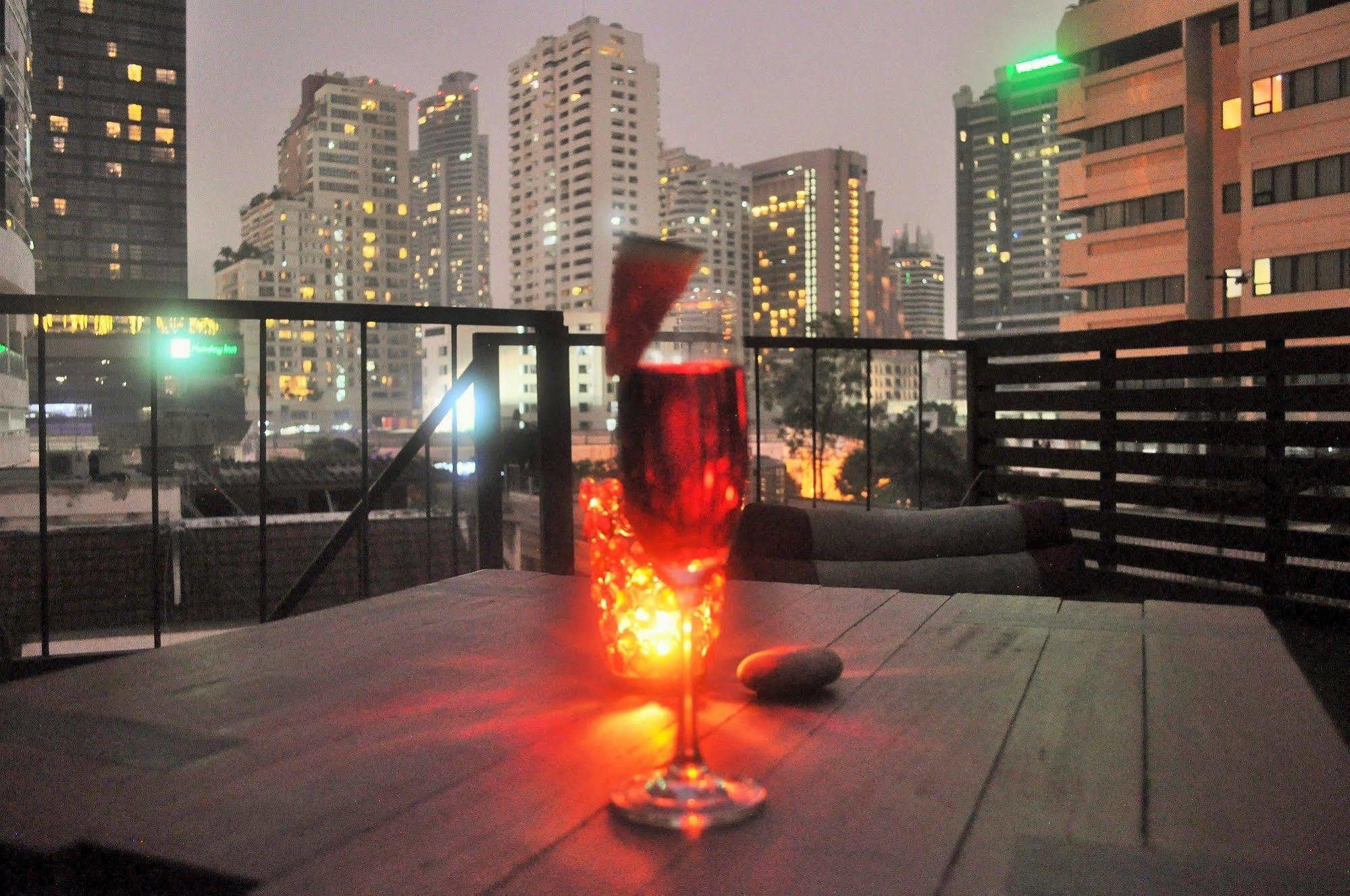 Seven Hotel Bangkok Luaran gambar